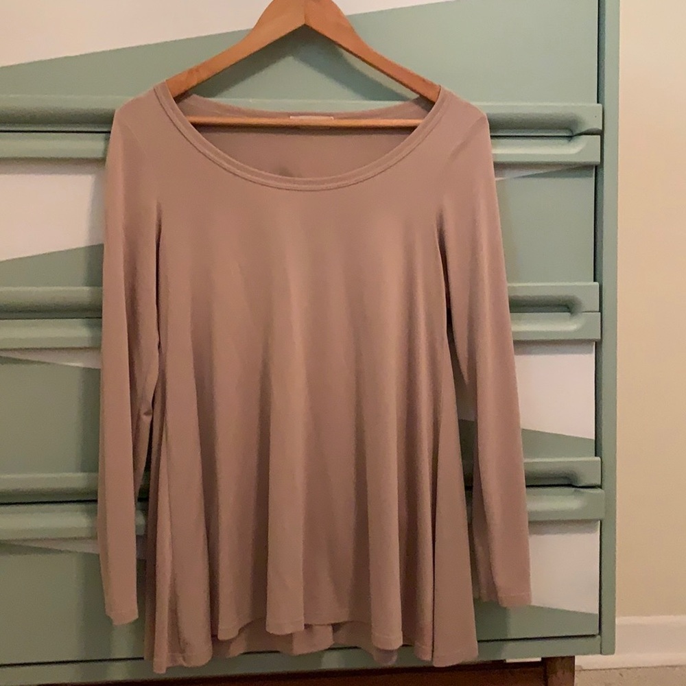 Tan Tunic with cutout in the back